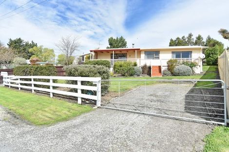 Photo of property in 9 Oxford Street, Waikari, 7420