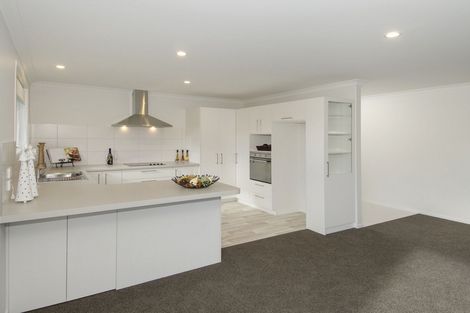 Photo of property in 170 Ballintoy Park Drive, Welcome Bay, Tauranga, 3175