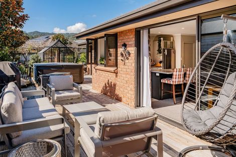Photo of property in 136 Golden Shore Place, Coromandel, 3506