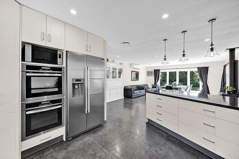 Photo of property in 289 Glover Road, Hawera, 4610