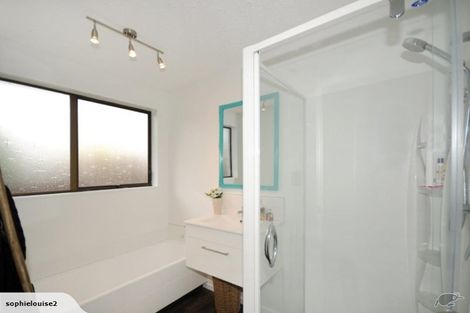 Photo of property in 2/24 Solway Avenue, Ilam, Christchurch, 8041