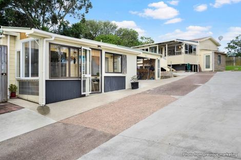 Photo of property in 4 Brian Crescent, Stanmore Bay, Whangaparaoa, 0932