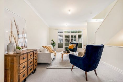 Photo of property in 5 Murphy Street, Thorndon, Wellington, 6011