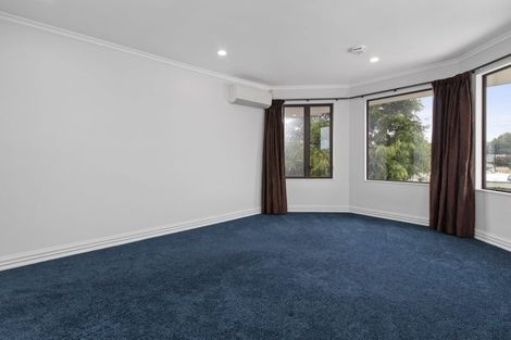 Photo of property in 35 Nielsen Gardens, Rototuna, Hamilton, 3210