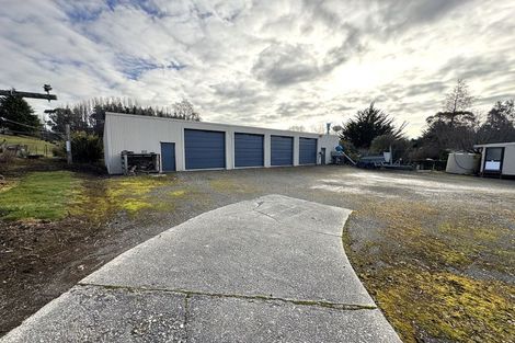 Photo of property in 17 Side Street, Clinton, 9534