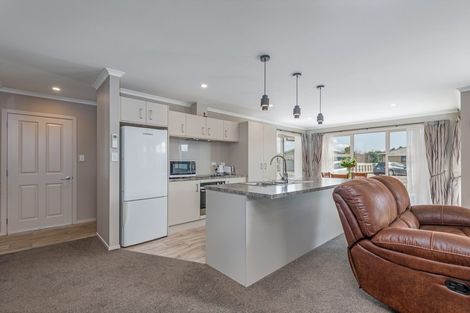 Photo of property in 1 Brigidine Place, Pahiatua, 4910