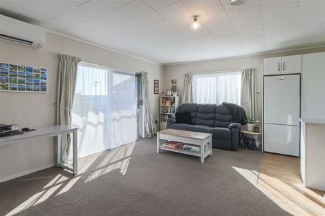 Photo of property in 17 Koromiko Street, Inglewood, 4330