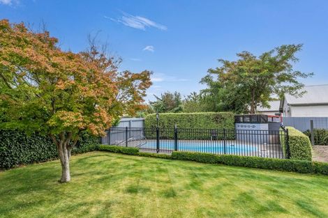 Photo of property in 6 Earnslaw Crescent, Bryndwr, Christchurch, 8053