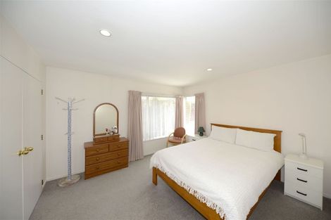 Photo of property in 141 Avonhead Road, Avonhead, Christchurch, 8042