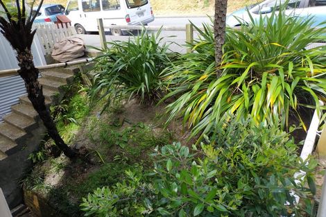 Photo of property in 142 Russell Terrace, Berhampore, Wellington, 6023