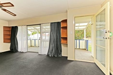 Photo of property in 6 Walton Way, Flaxmere, Hastings, 4120