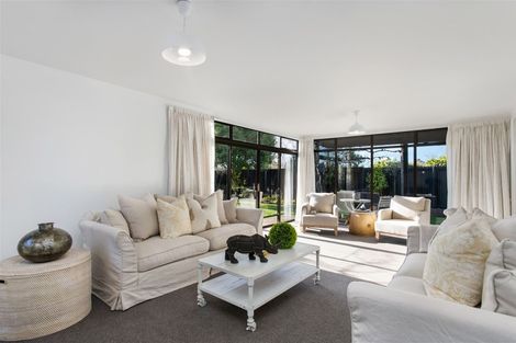 Photo of property in 2/108 Condell Avenue, Papanui, Christchurch, 8053