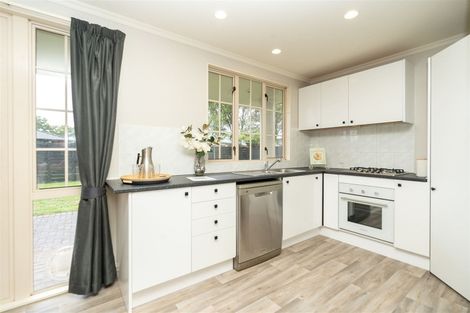 Photo of property in 37 Nielsen Gardens, Rototuna, Hamilton, 3210