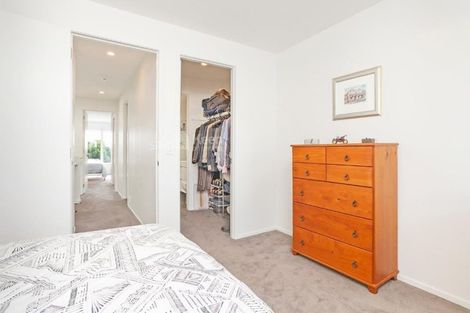 Photo of property in 9/83 Hinemoa Street, Birkenhead, Auckland, 0626