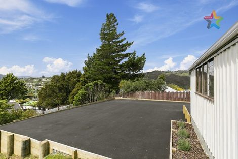 Photo of property in 136 Holborn Drive, Stokes Valley, Lower Hutt, 5019