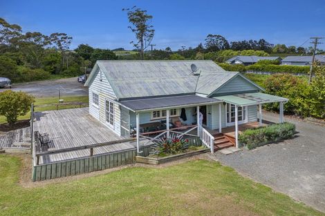 Photo of property in 35 Peak Road, Kaukapakapa, Helensville, 0875