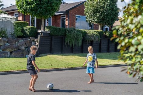 Photo of property in 24 Cotswold Place, Ohauiti, Tauranga, 3112