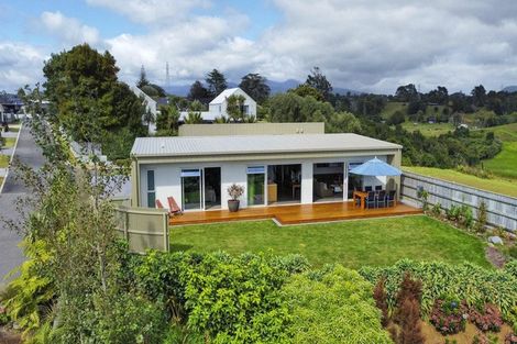 Photo of property in 5 Greenpath Lane, Hurworth, New Plymouth, 4310