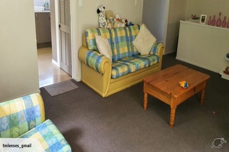 Photo of property in 2/29 Rosecamp Road, Beach Haven, Auckland, 0626