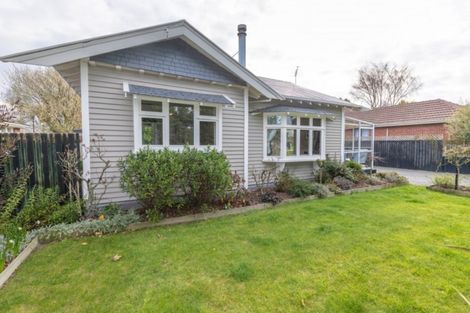 Photo of property in 35 North Parade, Richmond, Christchurch, 8013