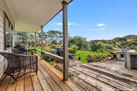 Photo of property in 487 Wilson Road, South Head, Helensville, 0874