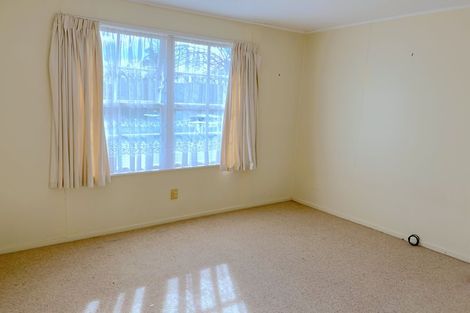 Photo of property in 49 Chilcott Road, Henderson, Auckland, 0612