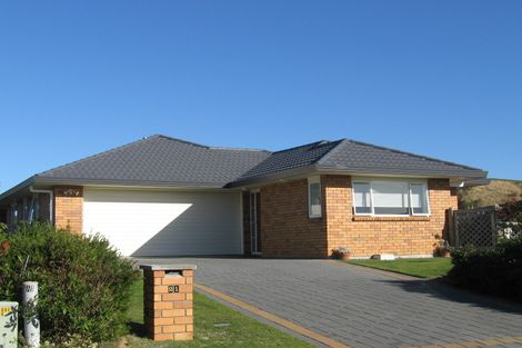 Photo of property in 21 Crown Hill, Paraparaumu, 5032