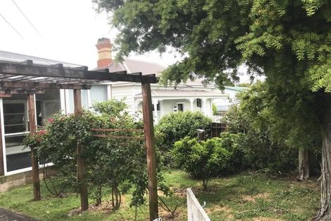 Photo of property in 10 Fifth Avenue, Mount Albert, Auckland, 1025