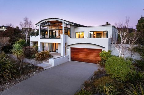 Photo of property in 8 Penrith Park Drive, Wanaka, 9305
