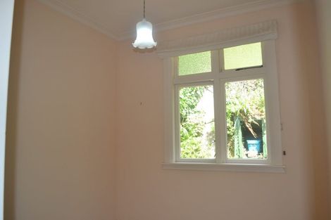 Photo of property in 32 Reuben Avenue, Brooklyn, Wellington, 6021