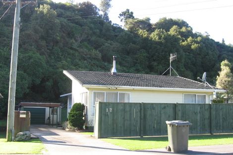 Photo of property in 17 Gillespies Road, Birchville, Upper Hutt, 5018