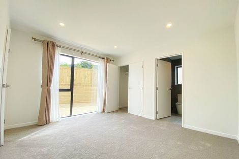 Photo of property in 37a Forrest Hill Road, Milford, Auckland, 0620