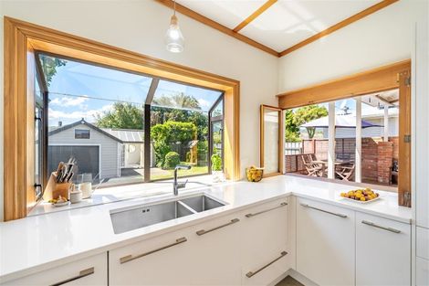 Photo of property in 7 Thornycroft Avenue, Epuni, Lower Hutt, 5011