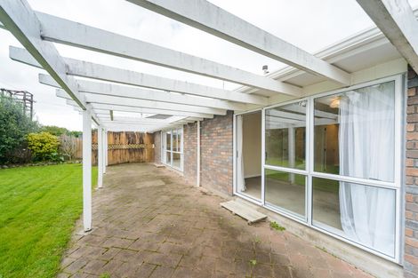 Photo of property in 4 Royal Oak Drive, Kelvin Grove, Palmerston North, 4414