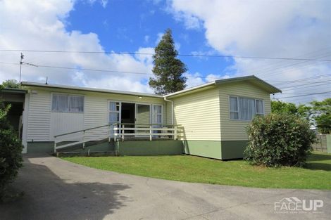 Photo of property in 49 Flanshaw Road, Te Atatu South, Auckland, 0610