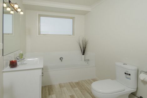 Photo of property in 170 Ballintoy Park Drive, Welcome Bay, Tauranga, 3175