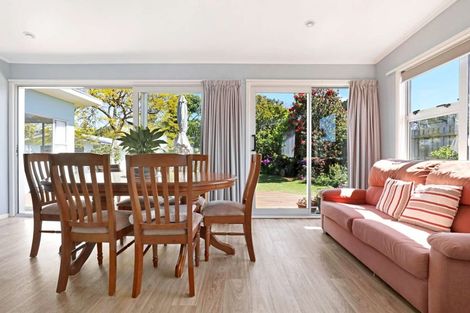 Photo of property in 41 Roretana Drive, Athenree, Katikati, 3177