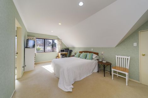 Photo of property in 23 Chadwick Place, Highbury, Palmerston North, 4412