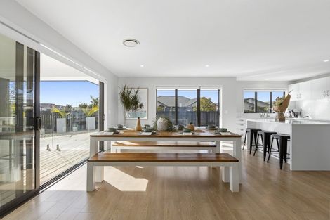 Photo of property in 2 Pimelea Street, Papamoa Beach, Papamoa, 3118