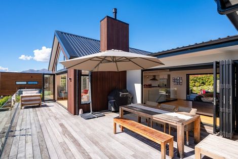 Photo of property in 11 Clutha Place, Wanaka, 9305
