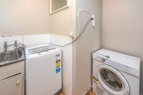 Photo of property in 51 Swiss Avenue, Gonville, Whanganui, 4501