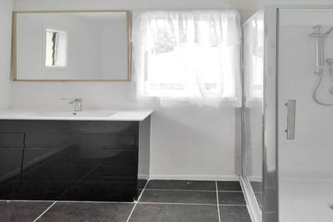 Photo of property in 28b Fruitvale Road, New Lynn, Auckland, 0600