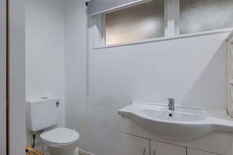 Photo of property in 19 Anaru Place, Awapuni, Palmerston North, 4412