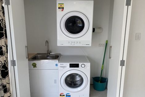 Photo of property in 12 Leighton Avenue, Waiwhetu, Lower Hutt, 5010