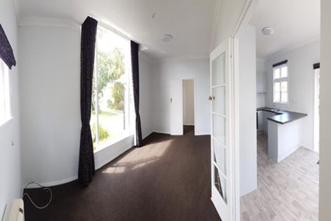 Photo of property in 24 Rewa Street, Takaro, Palmerston North, 4412