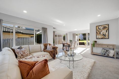 Photo of property in 38 Dannemora Drive, Dannemora, Auckland, 2016