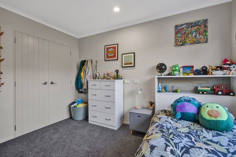 Photo of property in 9a Dolphin Parade, Bell Block, New Plymouth, 4312
