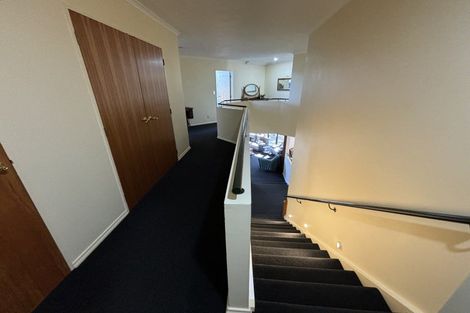 Photo of property in 16 Ruapehu Drive, Fitzherbert, Palmerston North, 4410