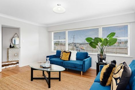 Photo of property in 2 Mears Road, St Andrews, Hamilton, 3200