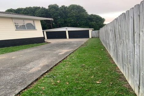 Photo of property in 35 Thornlow Street, Glendene, Auckland, 0602